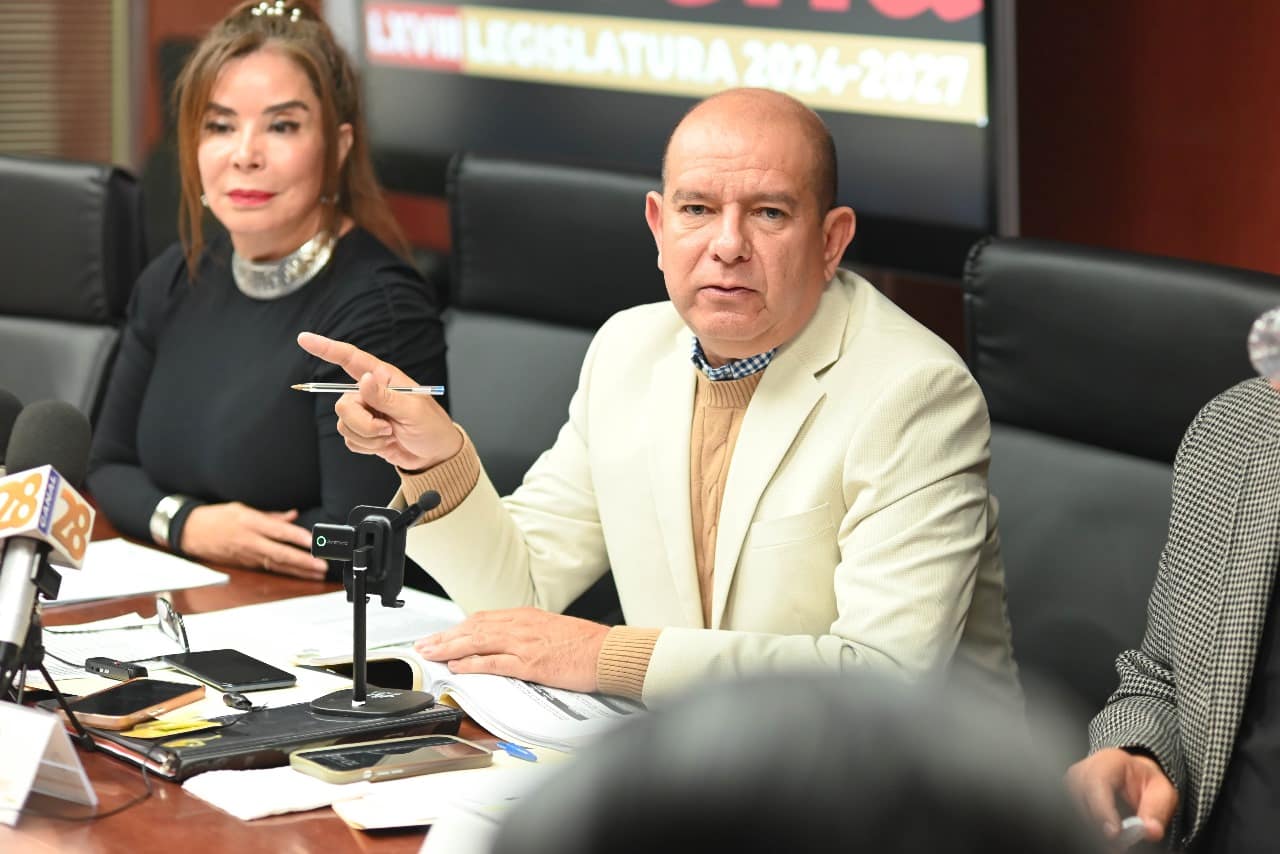 PRIAN privilegió los viáticos sobre la salud mental, los viajes y hoteles sobre la educación para la sierra: Cuauhtémoc Estrada