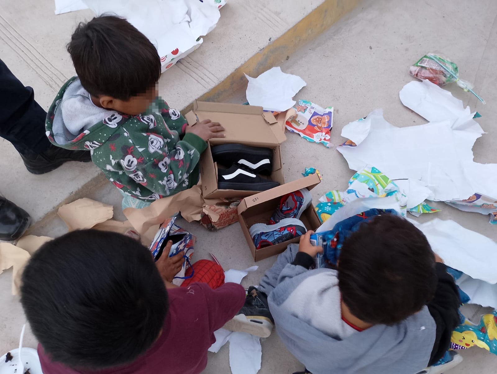 Mandos de la SSPM de Juárez llevan la Navidad a Comunidad Indígena