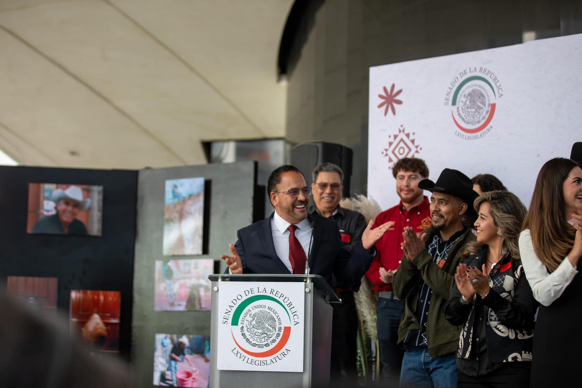 Analiza Senado decisión de SEECH de concentrar cuotas escolares