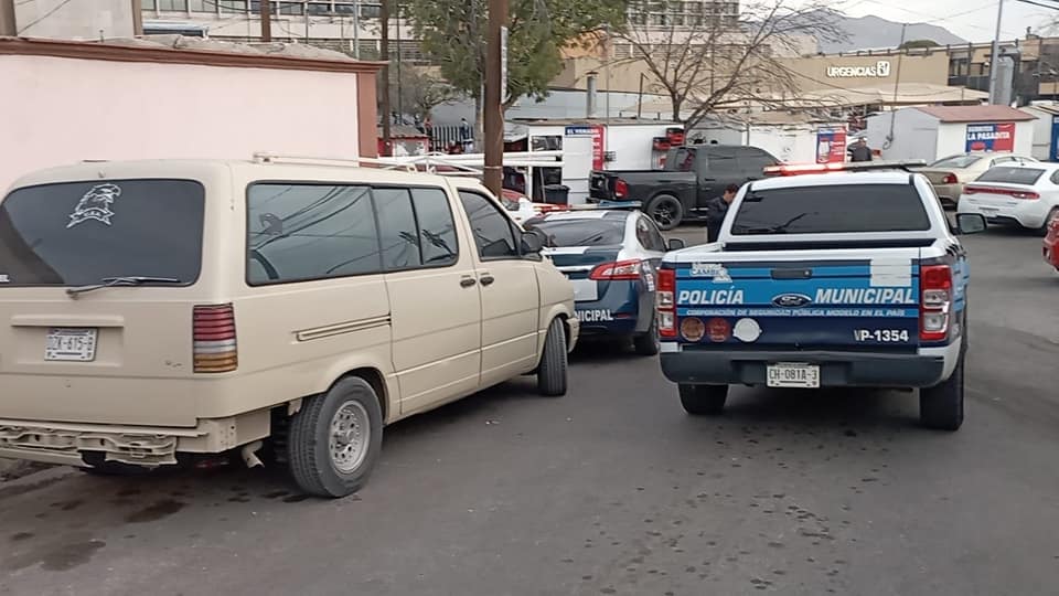 Hallan hombre sin vida por posible hipotermia frente al Hospital Morelos